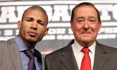 Промоутер Котто не хочет боя с Головкиным 