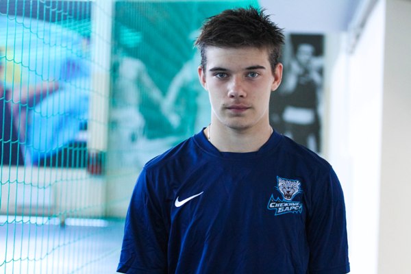 «Снежные Барсы»: О «двусторонке» и борьбе за место в составе