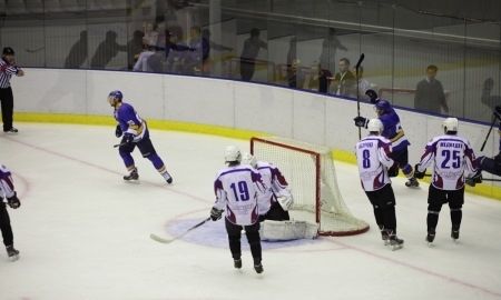 Фоторепортаж с товарищеского матча «Казцинк-Торпедо» — «Алтай» 4:2