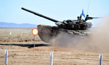 Казахстанцы пока вторые на финальном этапе чемпионата Мира по танковому биатлону