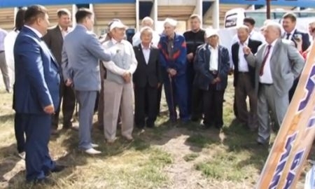 Профессиональные спортсмены Темиртау принимают поздравления