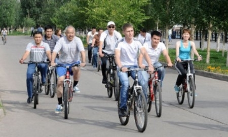 Участники велопробега «Врачи мира за предотвращение ядерной войны-2014» прибыли в Павлодар