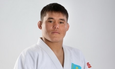 Ертуган Торенов вышел в полуфинал чемпионата мира по дзюдо