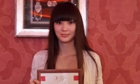 Сабина Алтынбекова официально стала волонтером Красного Полумесяца Казахстана 
