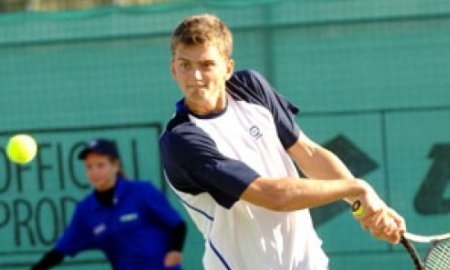 Недовесов в трех сетах проиграл Цонга на US Open