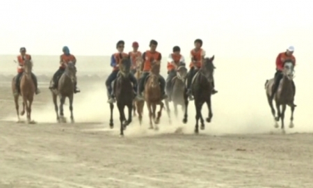 Победителям байги в Жанаозене вручили автомобили 