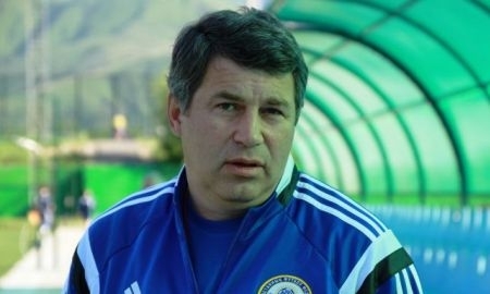 Виктор Кумыков: «Схема 5-4-1 на сегодняшний день — оптимальный вариант для нашей сборной»