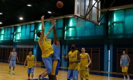 «Астана» выиграла контрольный поединок на сборах в Словении