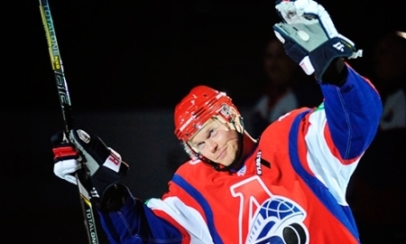 «Амур» накануне игры с «Барысом» подписал нового защитника