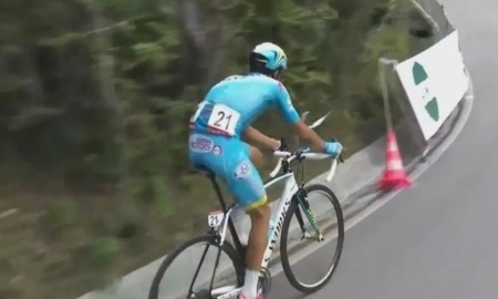 Видео финиша 16-го этапа «Вуэльты» с участием гонщиков «Астаны»