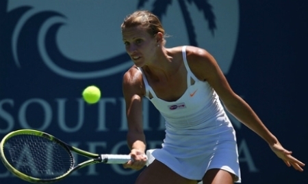 Сесиль Каратанчева прошла во второй круг турнира в Квебеке