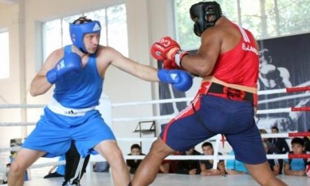 Казахстанские боксеры проводят УТС со сборной Англии