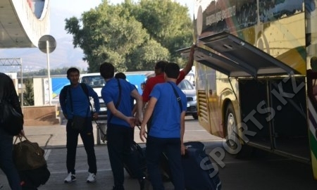 Фото с отлета сборной Казахстана в Грузию