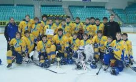 Карагандинская «Юность» выиграла предсезонный турнир ЮХЛ в Усть-Каменогорске