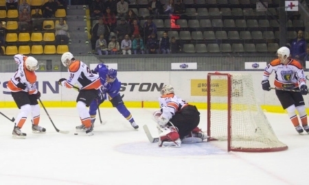 Фоторепортаж с матча ВХЛ «Казцинк-Торпедо» — «Ермак» 2:3