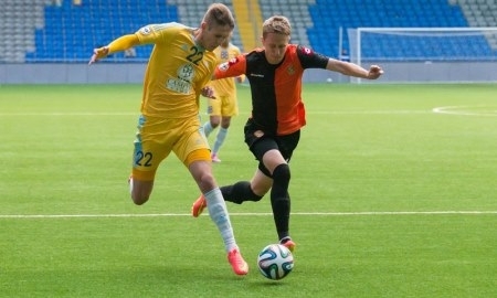 Фоторепортаж с матча Премьер-Лиги «Астана» — «Шахтер» 2:0