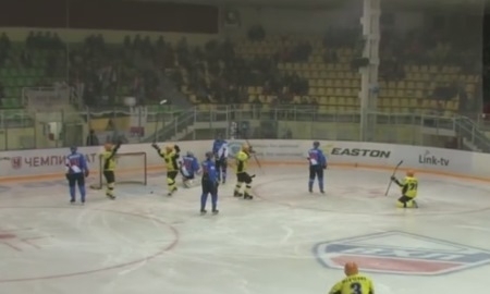 Видеообзор матча ВХЛ «Ариада» — «Сарыарка» 2:3