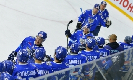Фоторепортаж с матча МХЛ «Снежные Барсы» — «Ирбис» 4:1