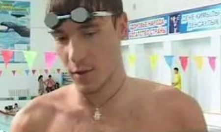 Пловец Александр Тарабрин стал пятым на стометровке на спине на Азиатских играх
