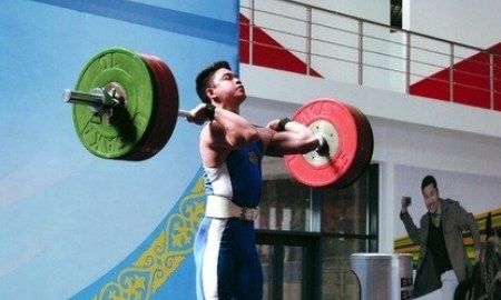 Тяжелоатлет Азамат Рымкулов занял девятое место на Азиаде