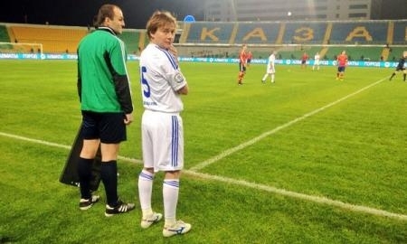 Испанские ветераны забили четыре безответных гола казахстанским