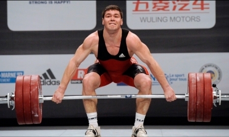 Российский тяжелоатлет перед чемпионатом мира в Алматы сменит весовую категорию