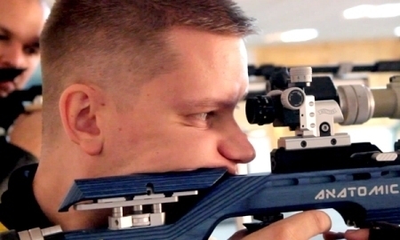 <strong>Казахстанские стрелки завоевали «бронзу» в командной стрельбе из винтовки лежа на Азиаде</strong>