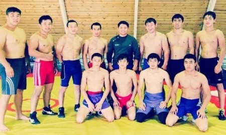 В Таразе борцы-армейцы готовятся к чемпионату мира