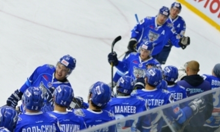 «Снежные Барсы» всухую обыграли «Реактор»