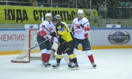Фоторепортаж с матча ВХЛ «Сарыарка» — «Сокол» 1:3 