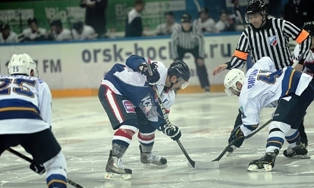 Фоторепортаж с матча ВХЛ «Южный Урал» — «Казцинк-Торпедо» 1:2 