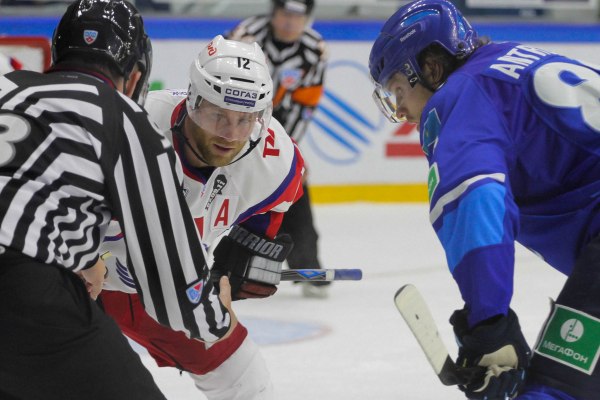 Новотны vs Антропов на точке вбрасывания 