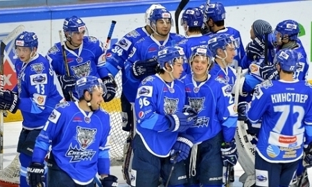 «Снежные Барсы» разгромили «Тюменский Легион»