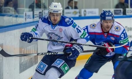Фоторепортаж с матча КХЛ «Лада» — «Барыс» 2:1 