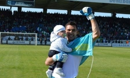 Давид Лория пожелал удачи сборной