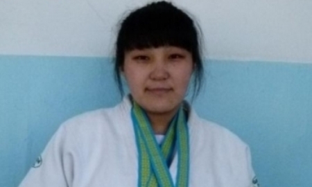 Назгуль Маратова из СКО завоевала титул чемпиона мира по самбо