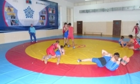 Акан Баймагамбетов из СКО завоевал «золото» на Международном турнире по греко-римской борьбе