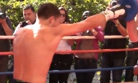 Головкин во время тренировки продемонстрировал скорость и мощь