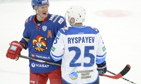 Фоторепортаж с матча КХЛ «Йокерит» — «Барыс» 4:2