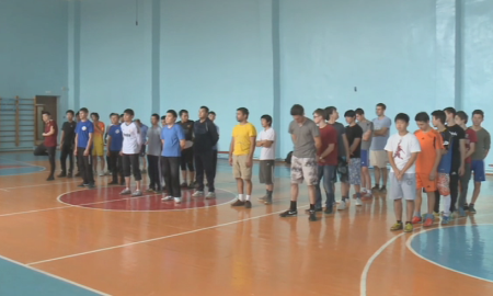 Представители религиозных объединений Уральска сыграли в мини-футбол