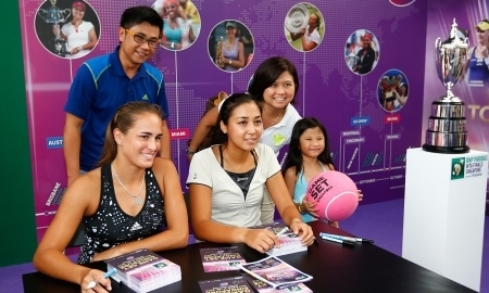 Дияс и Пюиг провели автограф-сессию в Сингапуре