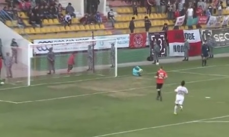 Сейвы Мокина в матче Премьер-Лиги «Актобе» — «Шахтер» 3:1