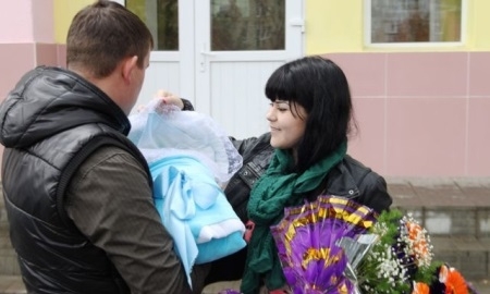 Чемпионка Азии по тяжёлой атлетике родила сына в Усть-Каменогорске