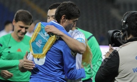 <strong>«Астана» обыгрывает «Кайрат» после первого тайма</strong>