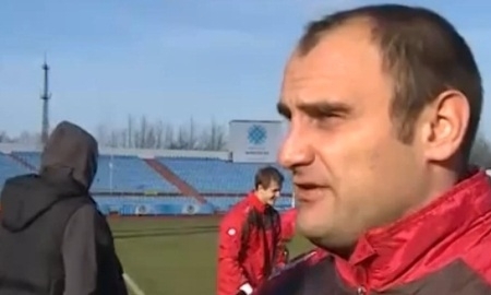 Видеосюжет о карагандинском «Шахтере»: «На грани развала»