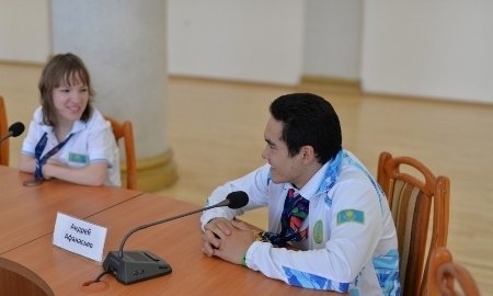 Фоторепортаж со встречи с участниками Паразиатских игр в Караганде