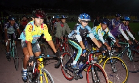 В IX традиционной велогонке в Таразе лидировали столичные спортсмены