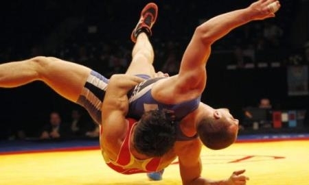 Борец из ЗКО завоевал «золото» на международном турнире памяти генерала С. Рахимова