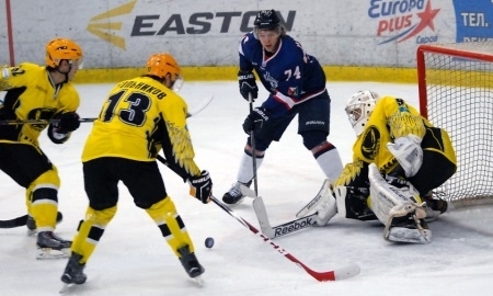 Фоторепортаж с матча ВХЛ «Саров» — «Сарыарка» 3:1