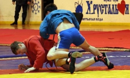 Чемпиону мира по самбо жители Актау подарили квартиру